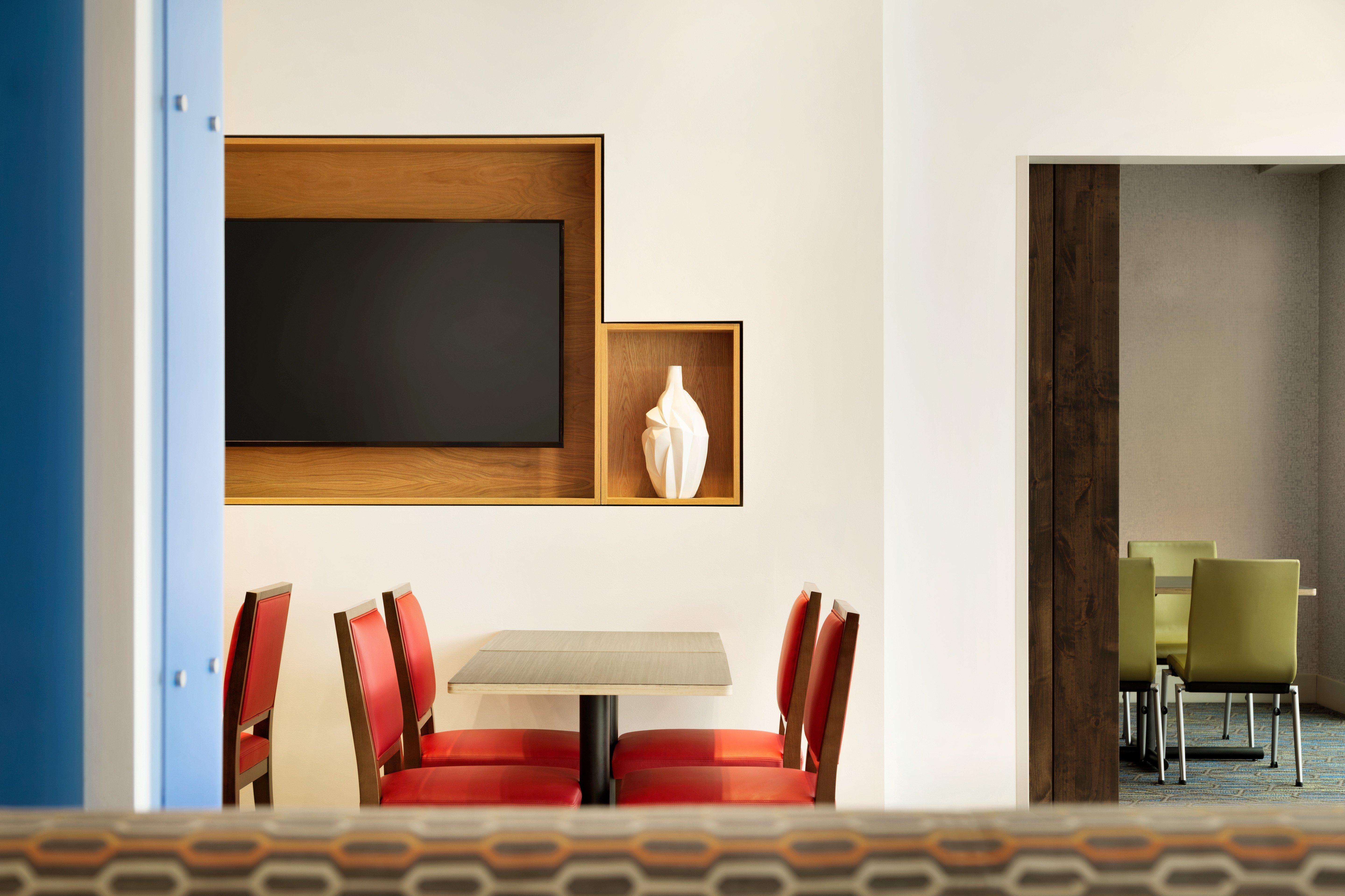 Holiday Inn Express & Suites - Savannah W - Chatham Parkway By Ihg Exteriör bild