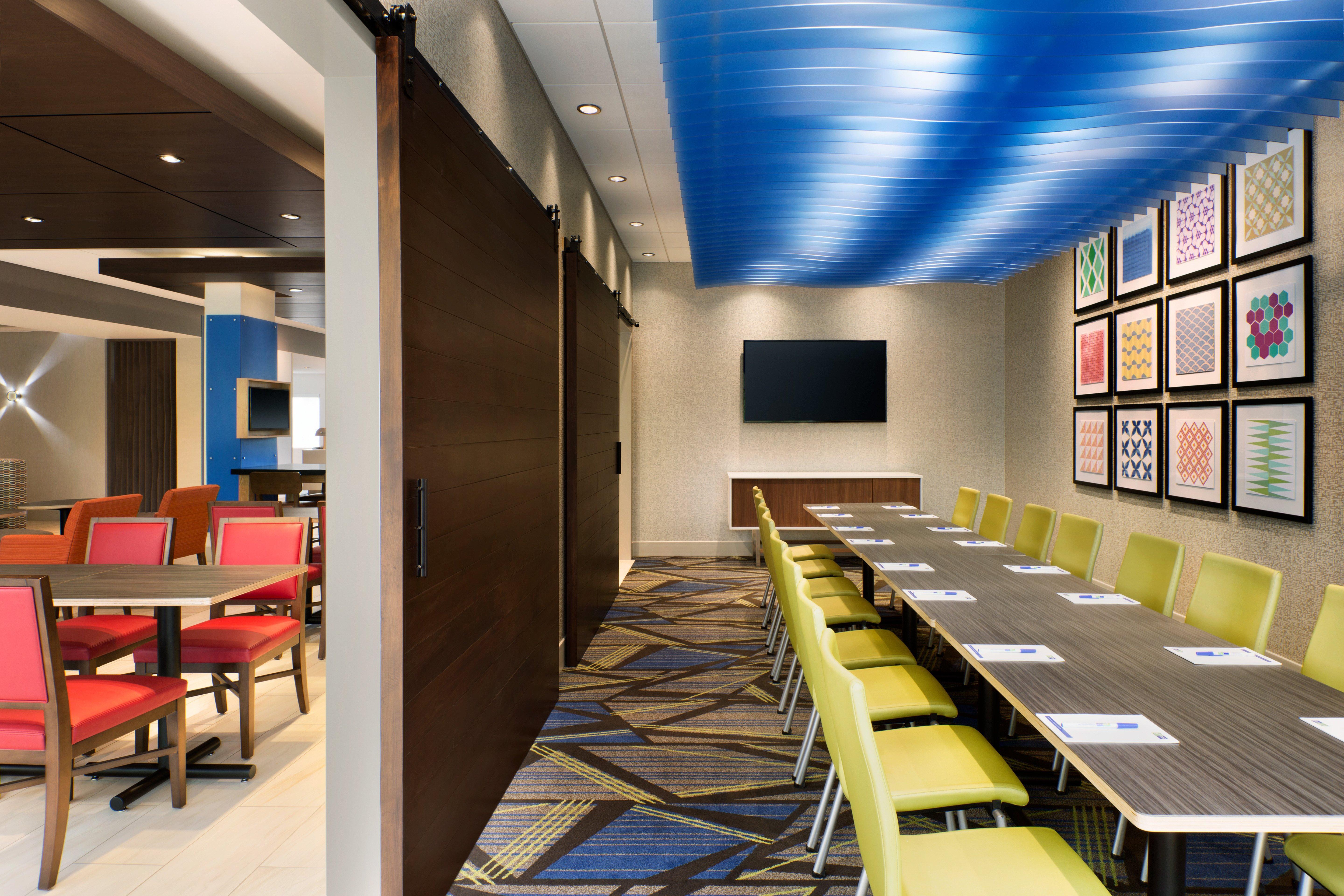 Holiday Inn Express & Suites - Savannah W - Chatham Parkway By Ihg Exteriör bild